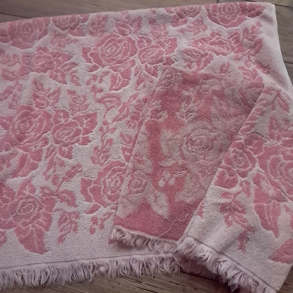 Vintage Callaway‎ Towels Pink Rose Floral hand bath fringe USA pastel reversible